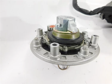 Zamek stacyjka kluczyk suzuki gsf 600 s bandit 00-04 u-11 3710333893