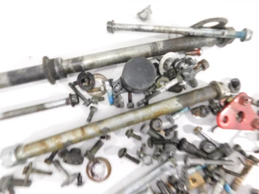 Śruby zestaw Śrub suzuki gsf 600 s bandit 00-04 u-11