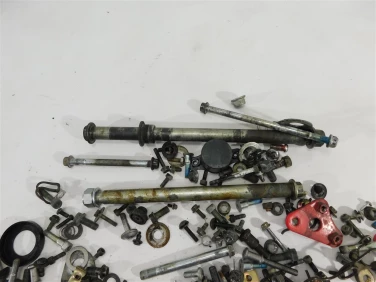 Śruby zestaw Śrub suzuki gsf 600 s bandit 00-04 u-11