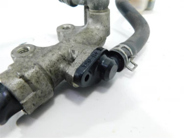 Pompa hamulcowa tyŁ suzuki gsf 600 s bandit 00-04 u-11 6960017c01