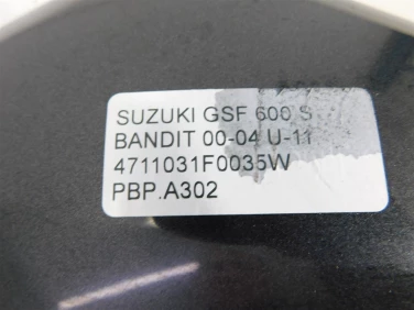 Pokrywa bok boczna prawa suzuki gsf 600 s bandit 00-04 u-11 4711031f0035w