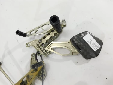 Set podnÓŻek komplet honda cbr 1000 rr 04-05 u-11 akcesoryjne