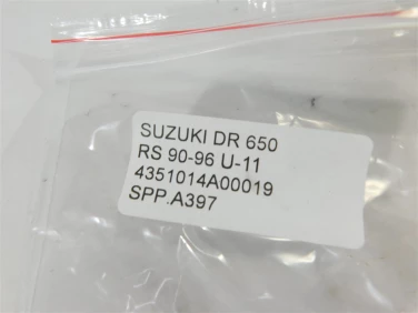 Set podnÓŻek prawy przÓd suzuki dr 650 rs 90-96 u-11 4351014a00019