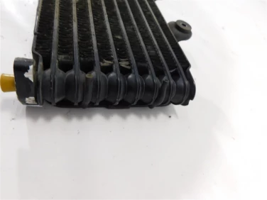 ChŁodnica oleju przÓd suzuki gsf 600 s bandit 00-04 u-11 1660026e00