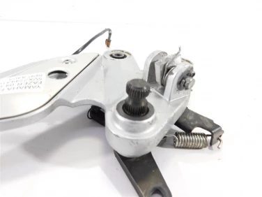 Set podnÓŻek prawy przÓd yamaha fz6 600 fazer 04-09 u-11 5vx274431000