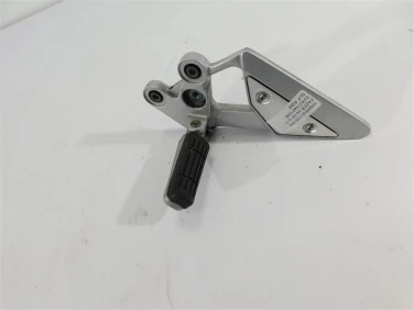 Set podnÓŻek lewy przÓd yamaha fz6 600 fazer 04-09 u-11 5vx274421000