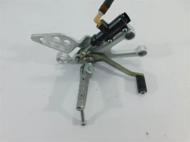 Set podnÓŻek prawy przÓd yamaha yzf-r 125 08-14 u-11 5d7f74430100