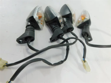 Kierunek kierunkowskaz aprilia rsv 1000 r mille 98-03 u-11