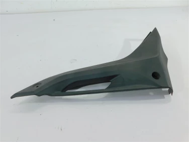 Plastik wypeŁnienie owiewka yamaha yzf-r 125 08-13 u-11 5d7-f1711