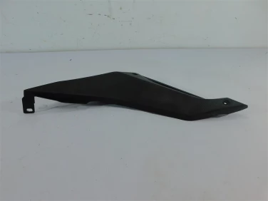 Plastik wypeŁnienie owiewka yamaha yzf-r 125 08-13 u-11 5d7-f1711