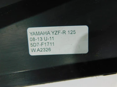 Plastik wypeŁnienie owiewka yamaha yzf-r 125 08-13 u-11 5d7-f1711