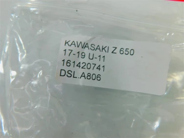 Dekiel kapa silnik lewa kawasaki z 650 17-19 u-11 161420741