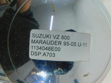 Dekiel kapa silnik prawa suzuki vz 800 marauder 95-05 u-11 1134048e00
