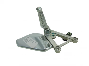 SET PODNÓŻEK LEWY PRZÓD APRILIA RSV 1000 R MILLE 98-03 U-11 AP8135910