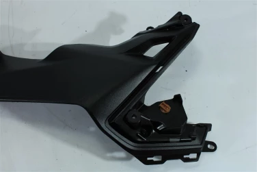 Plastik wypeŁnienie owiewka kawasaki z 650 17-19 14093-0613