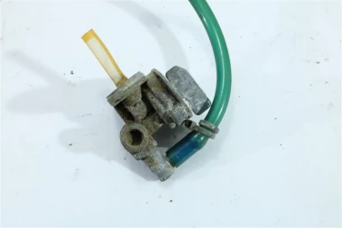 Kranik zbiornika paliwa kawasaki kx 250 96-99 510231334