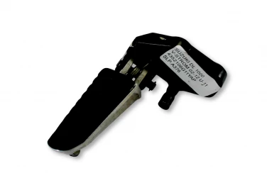 SET PODNÓŻEK LEWY PRZÓD SUZUKI DL 1000 V-STROM 02-12 U-11 4352106G11YAP