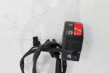 PrzeŁĄcznik prawy przÓd suzuki dl 1000 v-strom 02-12 u-11 3720006g80