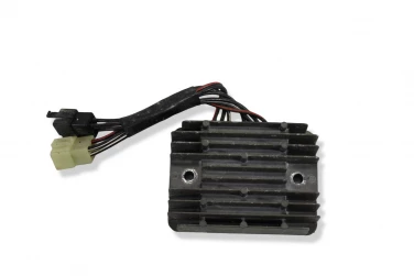 REGULATOR NAPIĘCIA SUZUKI DL 1000 V-STROM 02-12 U-11 3280006G02