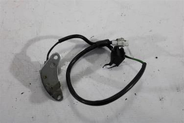 Czujnik suzuki gsx-r 750 04-05 u-11 3311035f01