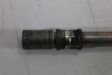 OŚ koŁa przÓd przednia yamaha yzf-r6 rj15 08-16 u-11 2c0251810000