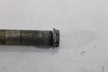 OŚ koŁa przÓd przednia yamaha yzf-r6 rj15 08-16 u-11 2c0251810000