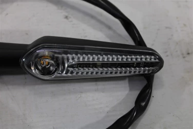 Kierunek kierunkowskaz yamaha mt-09 tracer gt 21-23 u-11 b7n833300000