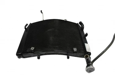 CHŁODNICA WODY PRZÓD TRIUMPH DAYTONA 675 06-08 U-11 T2100072
