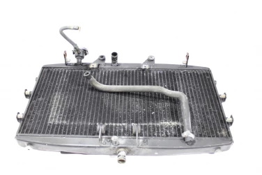 CHŁODNICA WODY PRZÓD TRIUMPH ROCKET 3 CLASSIC 05-16 U-11 T2108307