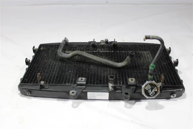 ChŁodnica wody przÓd triumph rocket 3 classic 05-16 u-11 t2108307