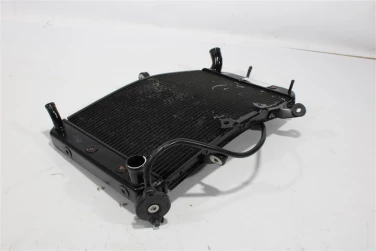 ChŁodnica wody przÓd yamaha fz8 fazer 8 10-15 u-11 2d1124610000