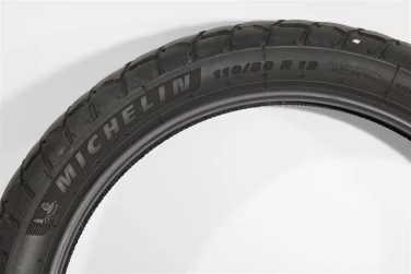 Opona przednia przÓd michelin anakee 110/80-19 dot 5122