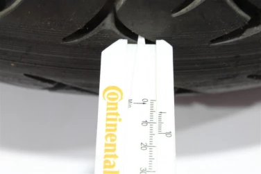 Opona tylna tyŁ metzeler roadtec z6 180/55-17 dot 1024