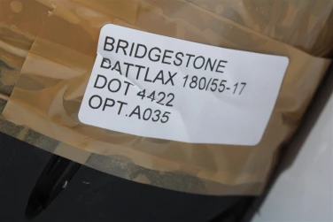 Opona tylna tyŁ bridgestone battlax 180/55-17 dot 4422
