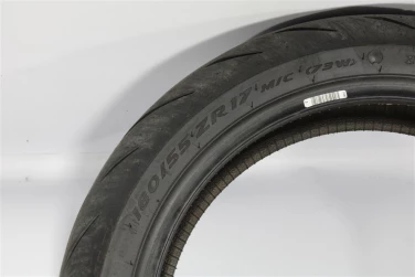 Opona tylna tyŁ pirelli diablo rosso iv 180/55-17 dot 4423