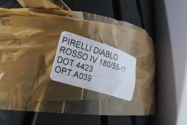 Opona tylna tyŁ pirelli diablo rosso iv 180/55-17 dot 4423