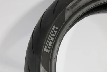 Opona tylna tyŁ pirelli diablo rosso iii 180/55-17 dot 4521