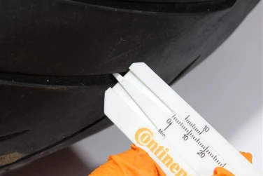Opona tylna tyŁ pirelli diablo rosso iii 180/55-17 dot 4521