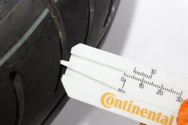 Opona tylna tyŁ cts 110/80-14 dot 5020