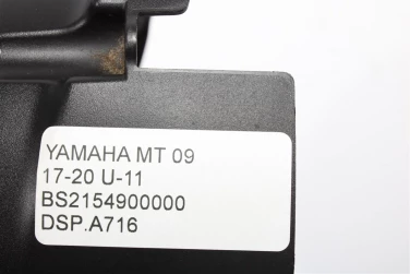 Dekiel kapa silnik prawa yamaha mt 09 17-20 u-11 bs2154900000