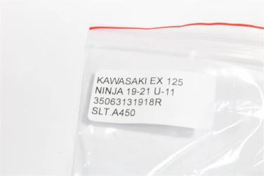 Set podnÓŻek lewy tyŁ kawasaki ex 125 ninja 19-21 u-11 35063131918r