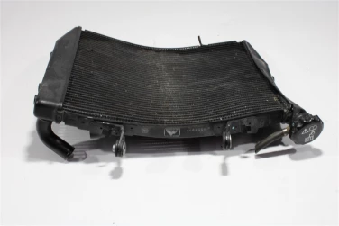 ChŁodnica wody przÓd triumph street triple 765 rs 19-23 u-12 t2101157