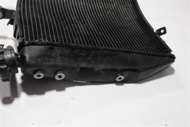 ChŁodnica wody przÓd triumph street triple 765 rs 19-23 u-12 t2101157