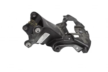 STELAŻ PRZÓD PRZEDNI TRIUMPH STREET TRIPLE 765 RS 19-23 U-11 T2701146