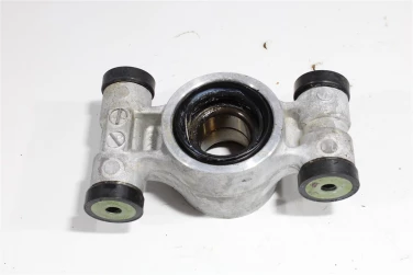Zwrotnica prawa suzuki lt-a 750 kingquad u-11 61600-31830