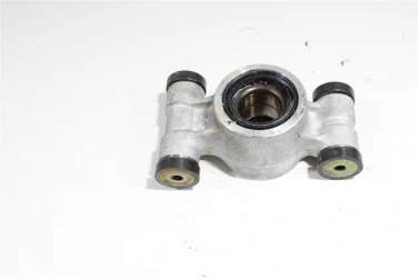 Zwrotnica prawa suzuki lt-a 750 kingquad u-11 61600-31830