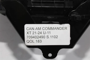 Obudowa licznika plastik can-am commander xt 21-24 u-11 709402490